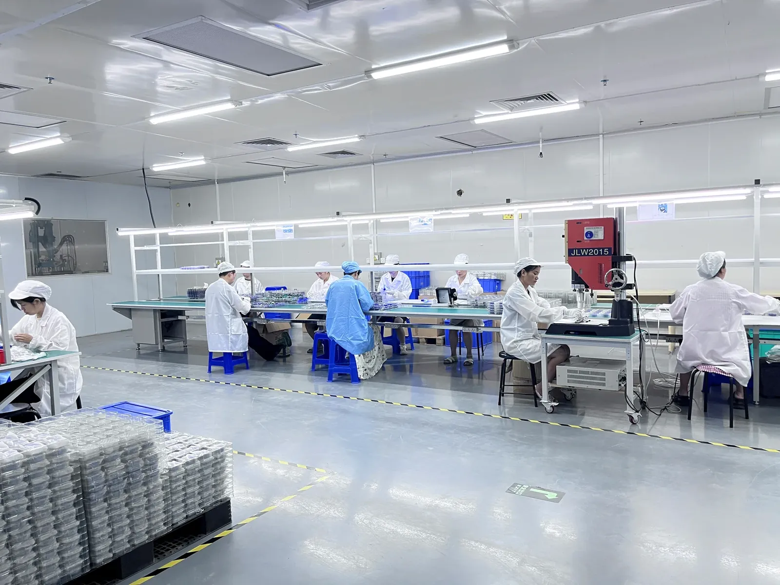 Teeth whitening device assembly line at EKONGSMILE factory